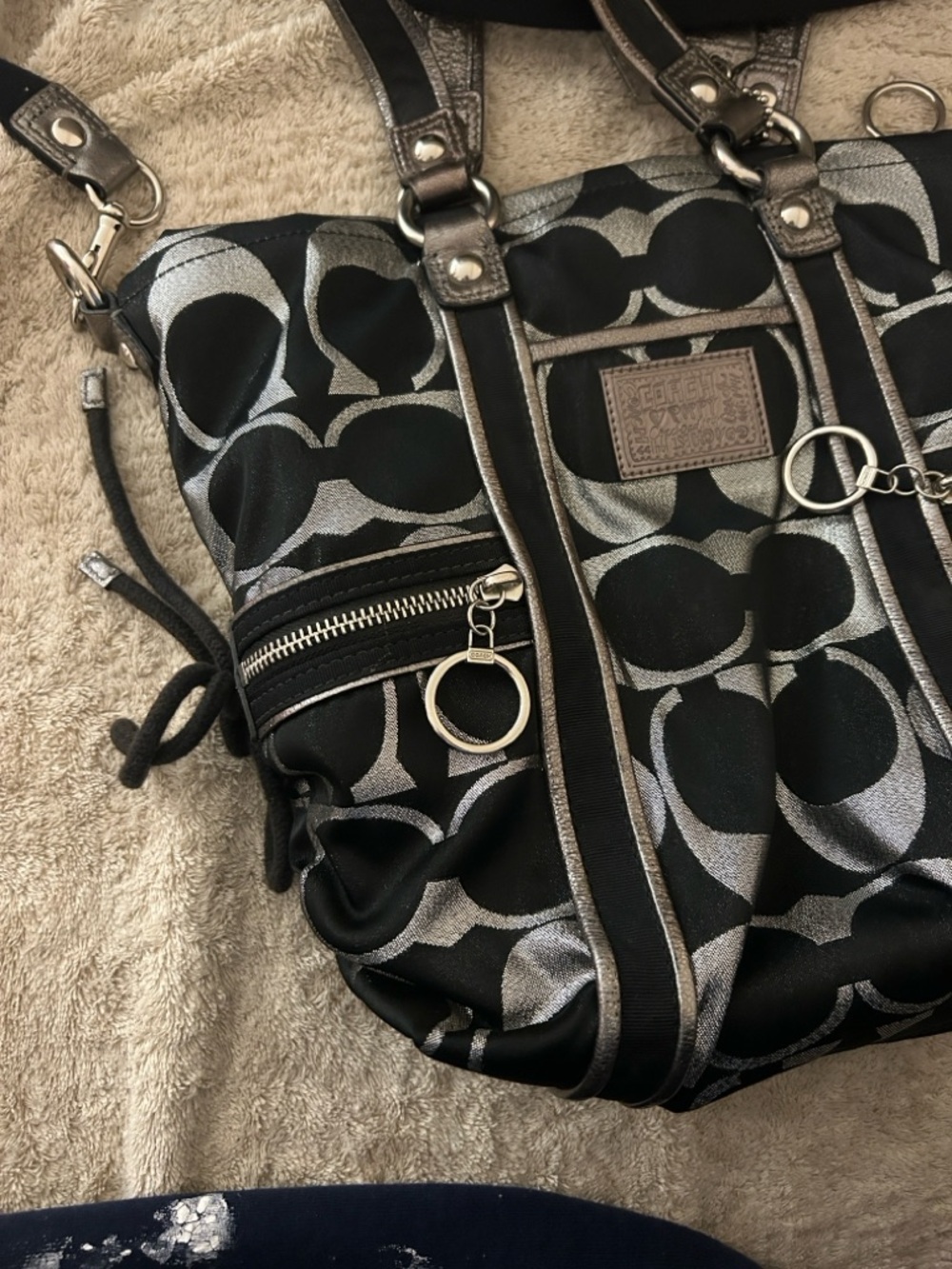 Coach Poppy Silver & Black Spotlight Satchel - Picture 7 of 10